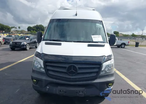 2016 Mercedes-Benz Sprinter 2500 Normal Roof z USA, uszkodzony, nr VIN WD3PE7DD1GP173365